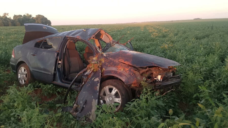 Imagem de compartilhamento para o artigo Capotamento destrói carro e deixa mulher em estado grave em Paraíso das Águas da MS Todo dia